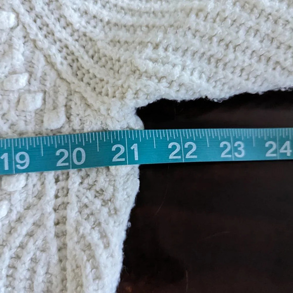 A New Day Cream Puff Sleeve Pullover Sweater Size Medium - Picture 6 of 9